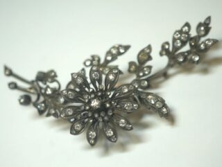 ビクトリアン トレンブランブローチ|3種のダイヤ (鑑定書付)【商品番号4638】　